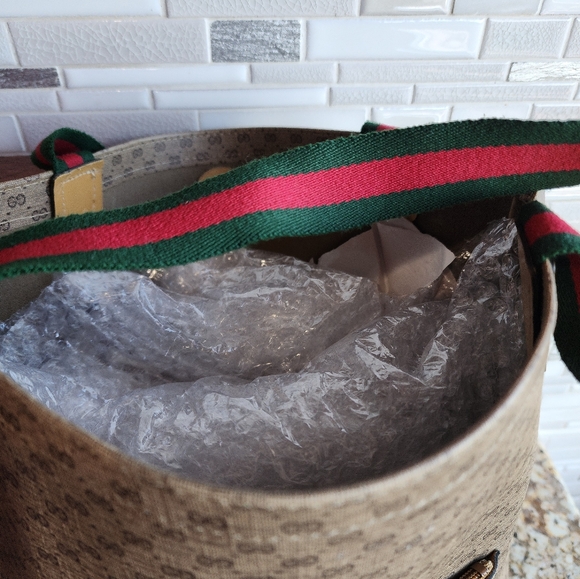 Vintage Gucci Canvas Bag! - Picture 8 of 9